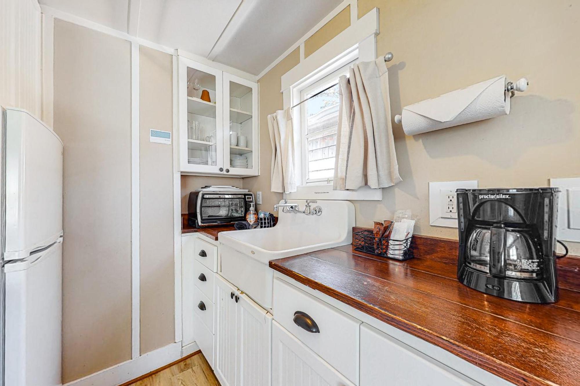 Hidden Villa Cottages Cannon Beach Room photo