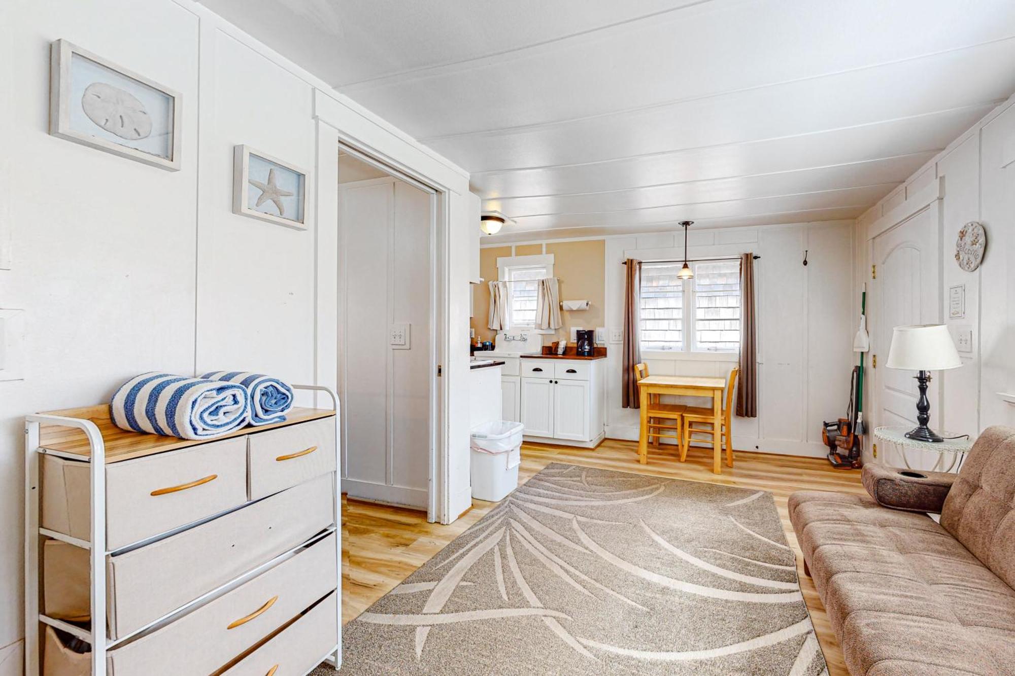 Hidden Villa Cottages Cannon Beach Room photo